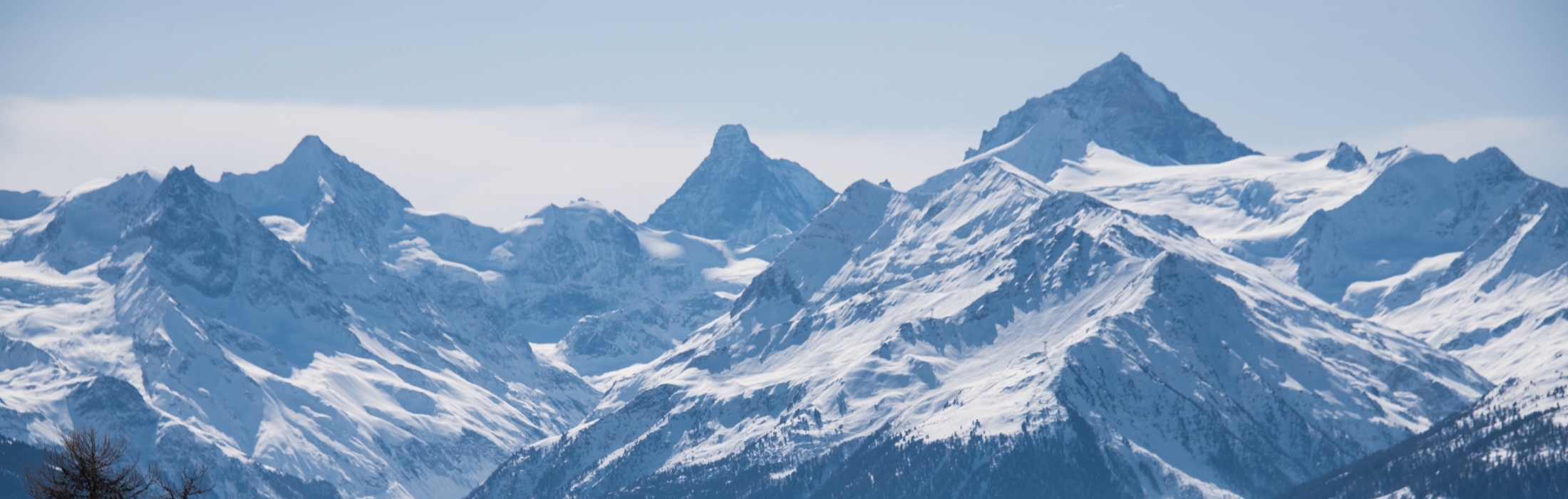 The Crans-Montana Golf Club offers a spectacular setting nestled among Alpine peaks, featuring exceptional fairways and breathtaking views of the Valais.
